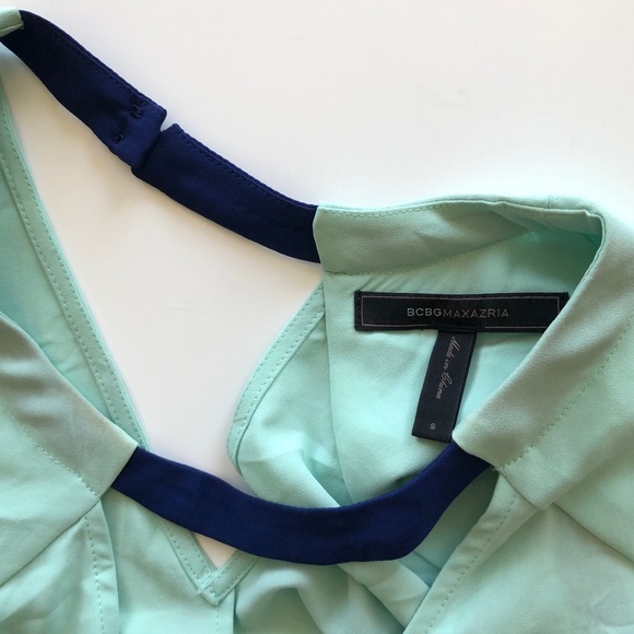 BCBG MAX AZRIA OPALINE GREEN CROSBY - Picture 4 of 5